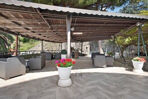 Terrace/patio - Apartment Bilocale Moneglia 31 close to the Beach with Shared Pool & Wi-Fi (Moneglia)