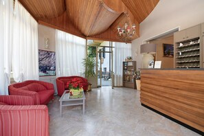 Lobby - Apartment Bilocale Moneglia 31 close to the Beach with Shared Pool & Wi-Fi (Moneglia)