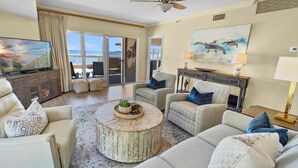 Living room - Player's Club at Sandestin by Destin Getaways (Miramar Beach)