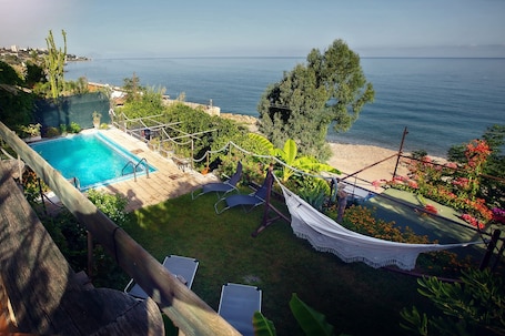 Pool. Villa with Sea View Pool, Sea View, Pool and Garden, Pet-Friendly