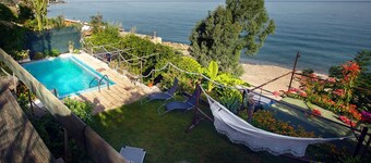 Villa with Sea View Pool, Sea View, Pool and Garden, Pet-Friendly