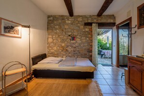 1 chambre, Wi-Fi gratuit, draps fournis