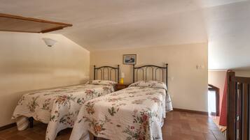 2 camere, ferro/asse da stiro, Wi-Fi gratuito, lenzuola