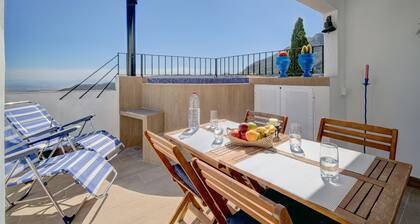 Holiday Home Casa Almoraima with Pool & Open Terrace