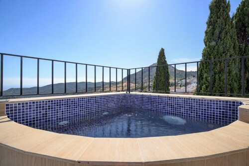 Maison de vacances Casa Almoraima avec piscine et terrasse plein air