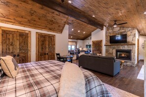 4 Schlafzimmer, Bügeleisen/Bügelbrett, WLAN, Bettwäsche