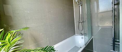Eco-friendly toiletries, towels