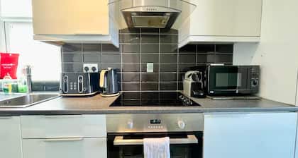 Cosy 2-Bedroom in Shepherds Bush near Westfield