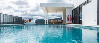 Stunning 3 bedroom modern Villa in the jungle