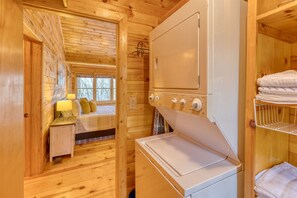 3 chambres, fer et planche à repasser, Wi-Fi gratuit, draps fournis