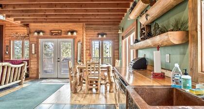 3BR Cabin Escape w/ Deck Twin Lakes Mountain View