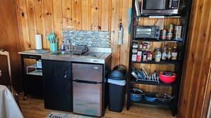 Fridge, microwave, stovetop, coffee/tea maker