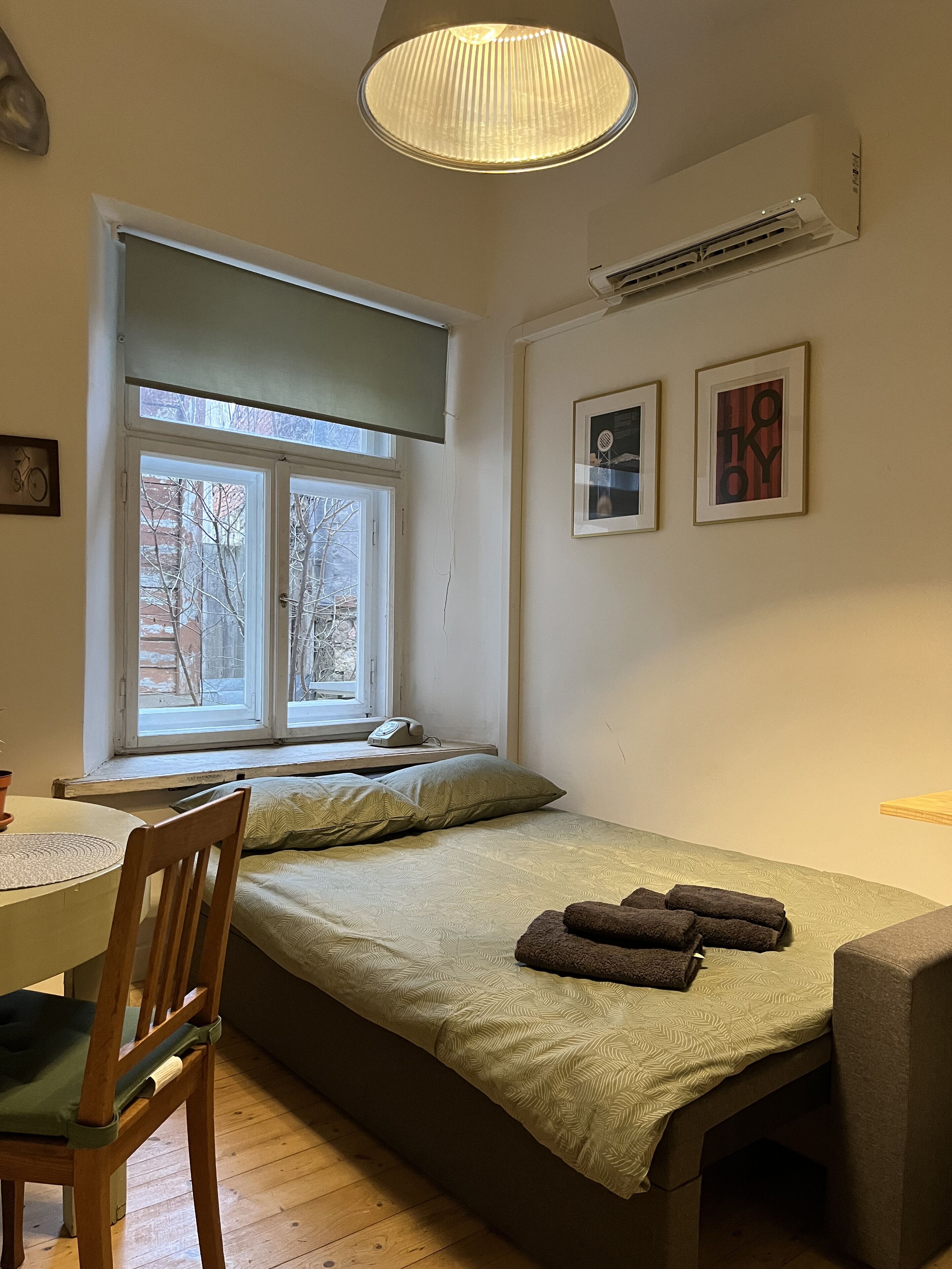 1 多间卧室、办公桌、免费 WiFi、床单