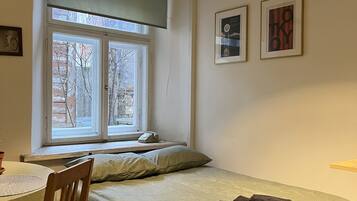 1 bedroom, desk, free WiFi, bed sheets