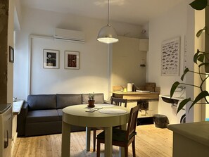 Dining - Old Town Apartment (Cēsis)