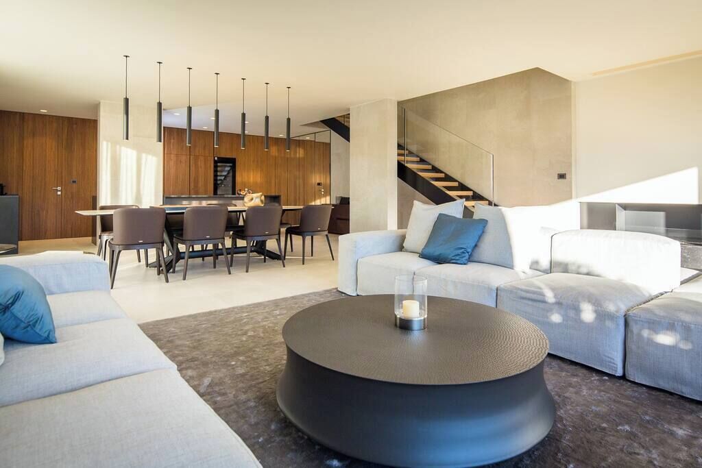 TV, fireplace, video games, stereo