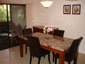 Dining - Midnight Cove #714, Bayside in Siesta Key, FL, 2BR-1 1/2BA, 1st Floor (Sarasota)