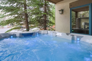 Townhome, 4 Bedrooms | Outdoor spa tub - 4br Plus Den Platinum Townhome, Walk To Lift 4 Bedroom Townhouse by RedAwning (Edwards)