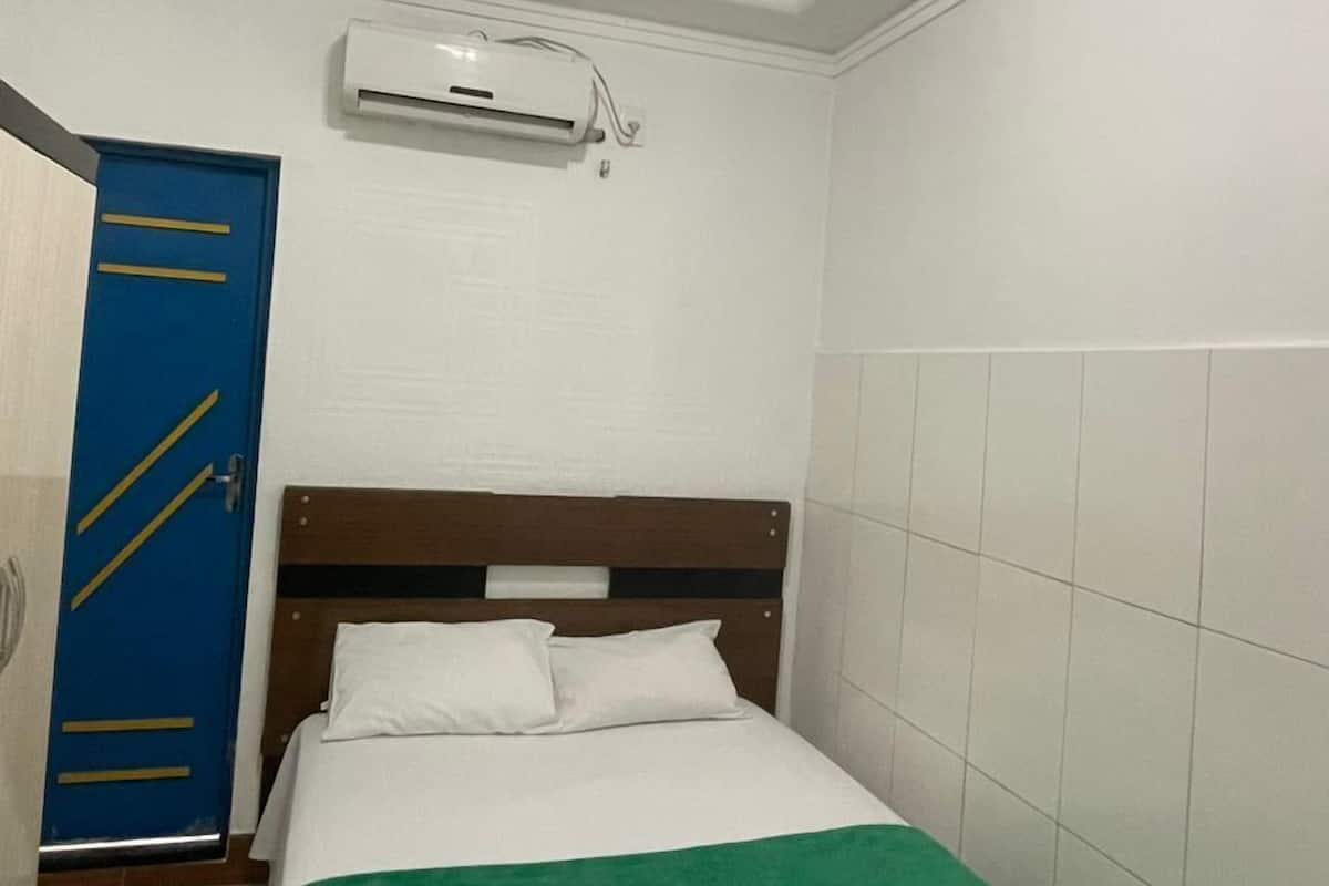 Chambre Affaires | Wi-Fi gratuit, draps fournis