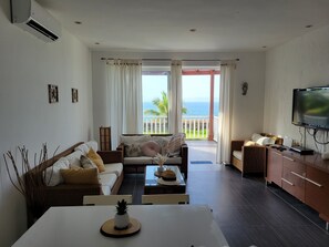 Smart TV, DVD player, table tennis, books - Perfect Paradise, Oceanview Samana #PRIVATEBEACH#OCEANVIEW#PARKING#STARLINK#AC (Samana)