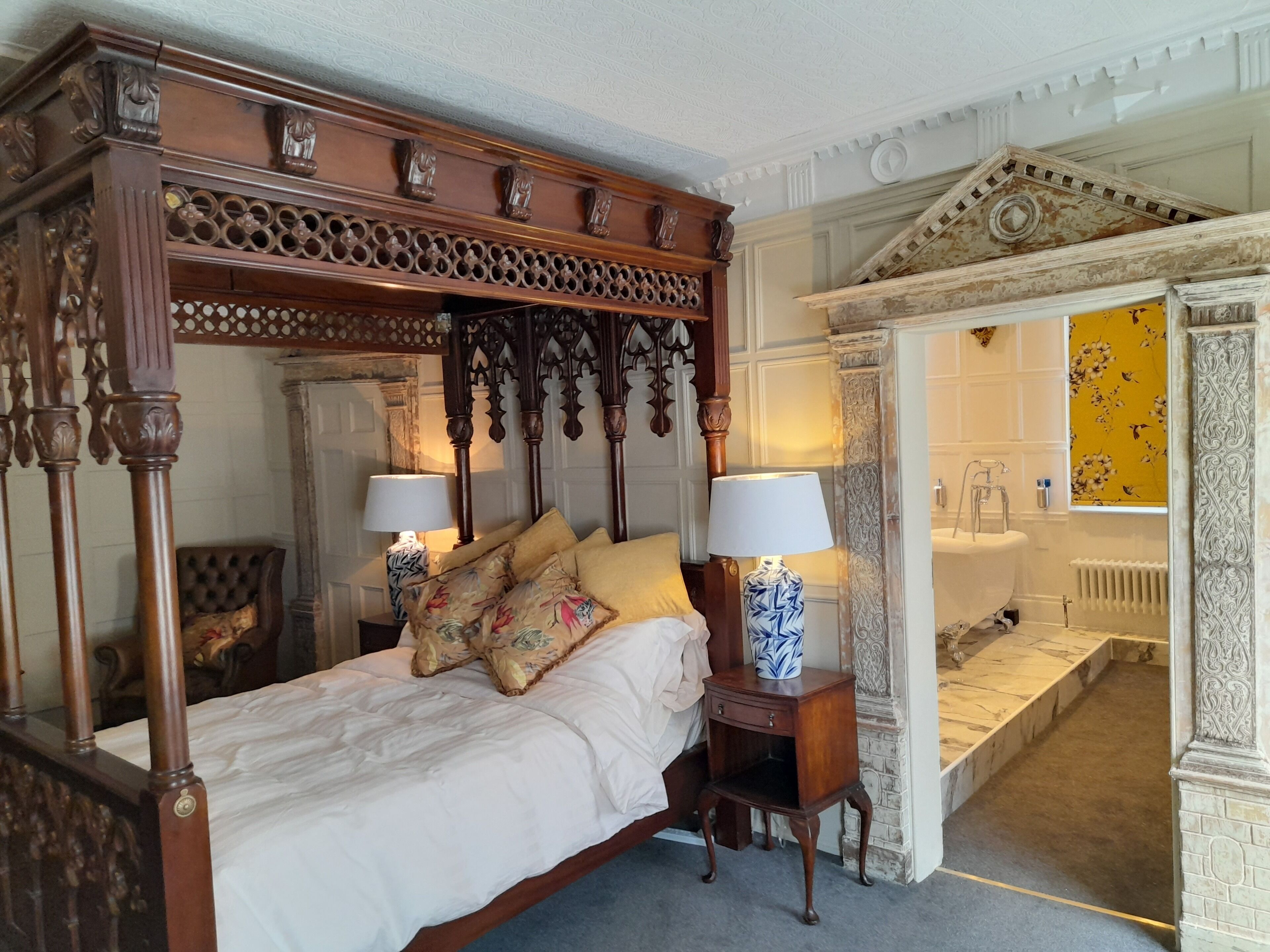 Dobbeltrom – deluxe | Sengetøy av topp kvalitet, dundyner og senger med Select Comfort-madrass