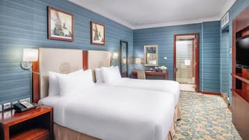 Minibar, desk, iron/ironing board, free cots/infant beds