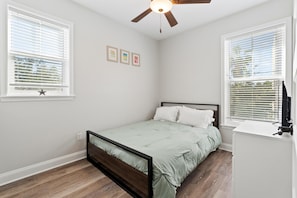 2 habitaciones, tabla de planchar con plancha y wifi gratis