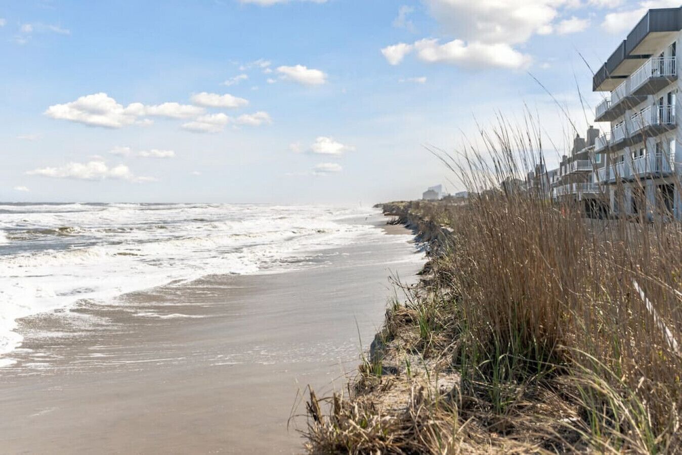 Una spiaggia nelle vicinanze