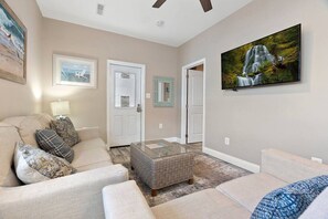 Smart TV - 231 33rd st, Unit C (back lower) · Surfer's Hideway ★ Parking ★ Near Lighthouse (Brigantine)