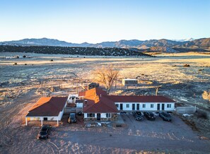 Mặt tiền nơi lưu trú