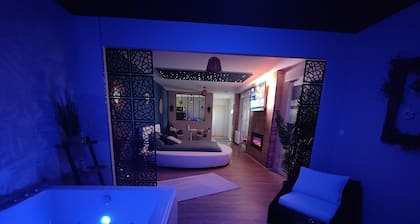Romantic gite with SPA and starry sky La Maison du Bonheur