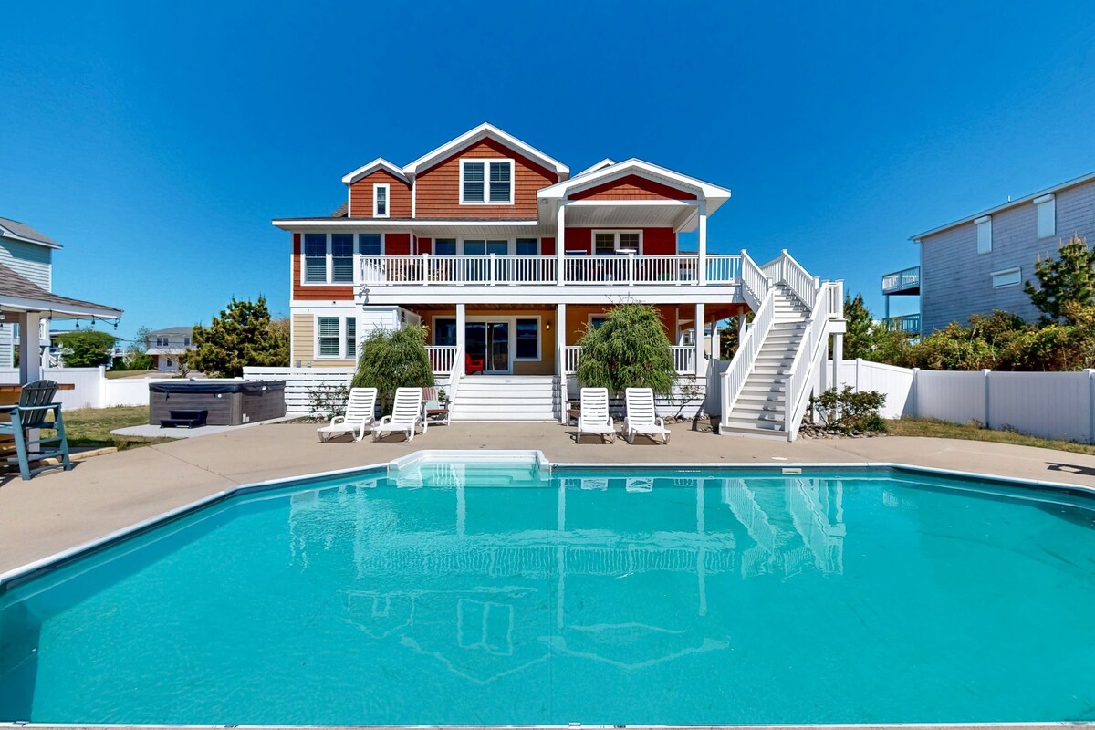 Ocean view home, steps to beach with private pool/hot tub & cabana - dogs OK