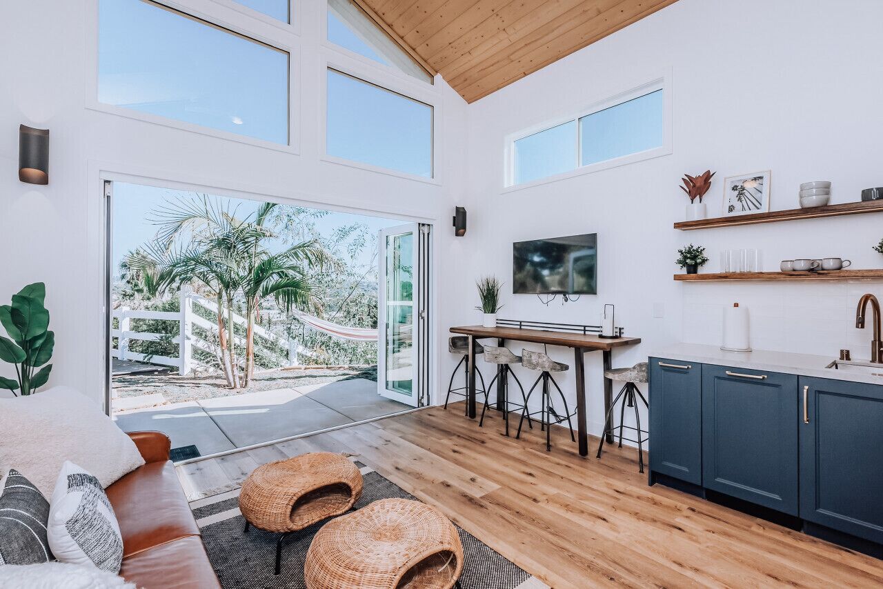 1-Bedroom beach bungalow with outdoor living space