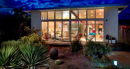 Creative Desert Retreat in the heart of Joshua Tree