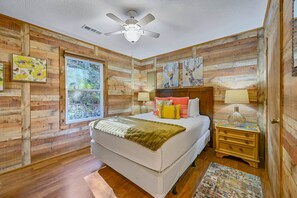 3 chambres, fer et planche à repasser, accès au Wi-Fi (inclus)