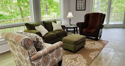 Cozy & Secluded Estate on 7 acres, Boasting Fresh Renovations!
