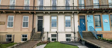 Cottage | Front of property