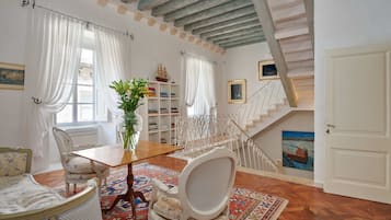 Exclusive Villa | Living area