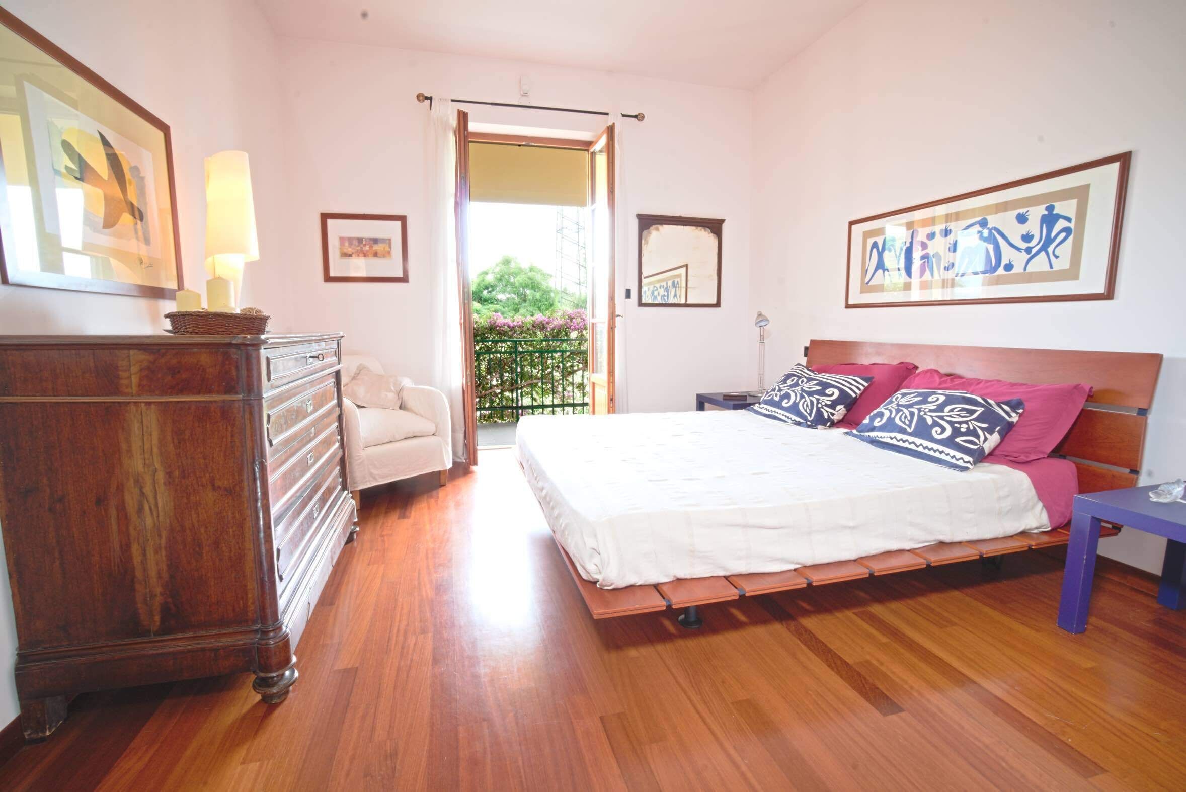 2 bedrooms, desk, free WiFi, bed sheets