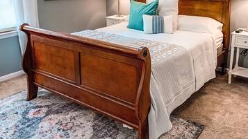 3 chambres, bureau, Wi-Fi gratuit, draps fournis