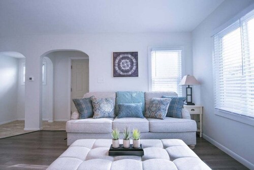 Salt Lake Duplex: Quiet, Ski Ready, Central