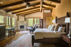 4 Schlafzimmer, Bügeleisen/Bügelbrett, WLAN, Bettwäsche