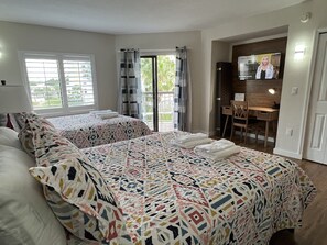 1 habitación, escritorio, tabla de planchar con plancha y wifi