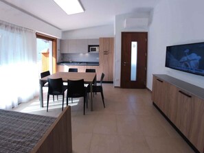 Dining - Holiday apartment mit Klimaanlage und Balkon (Lignano Sabbiadoro)