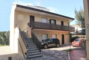 Exterior - Holiday apartment mit Terrasse und Klimaanlage (Lignano Sabbiadoro)