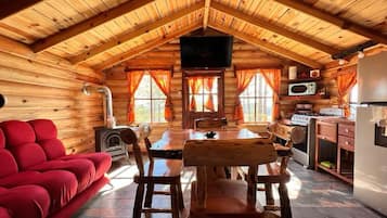 Cabana júnior | Sala d'estar | Televisor intel·ligent, llar de foc, Netflix i serveis de streaming