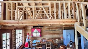 Deluxe Cabin, Multiple Beds | Living area - Quinn cabañas (Bocoyna)