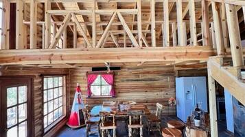 Deluxe Cabin, Multiple Beds | Living area