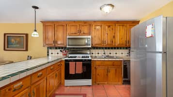 Villa familiar, 2 habitaciones, vista al océano | Cocina privada