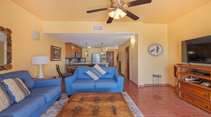 Family Villa, 2 Bedrooms, Ocean View | Living area | 44-inch LED TV with cable channels, TV - Paradise Villa 19 by Kivoya (Puerto Peñasco)